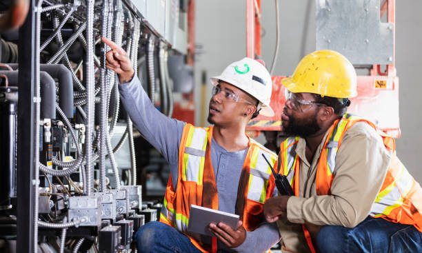 Best Emergency Electrical Repair  in Alturas, FL
